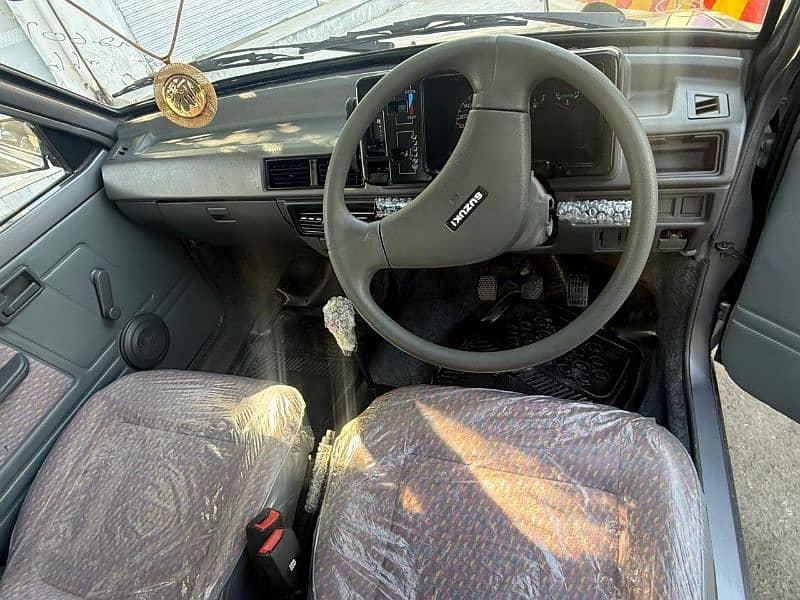 Suzuki Mehran VXR 2016 11