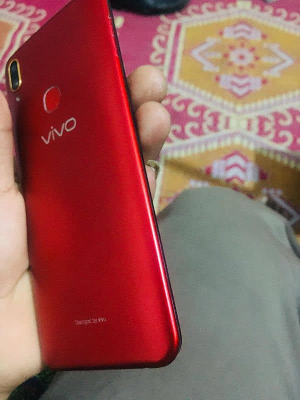Vivo y85A 4 /64 All OK ha whatsapp No 03254452822 0