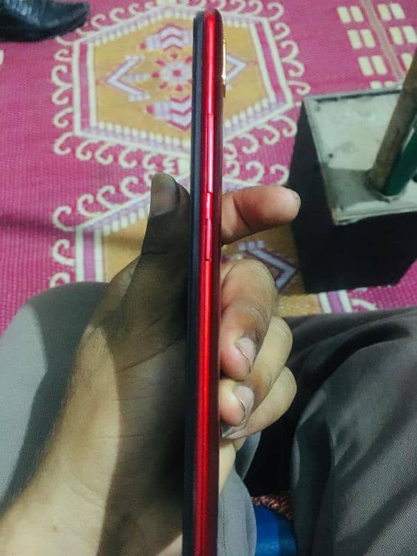 Vivo y85A 4 /64 All OK ha whatsapp No 03254452822 6