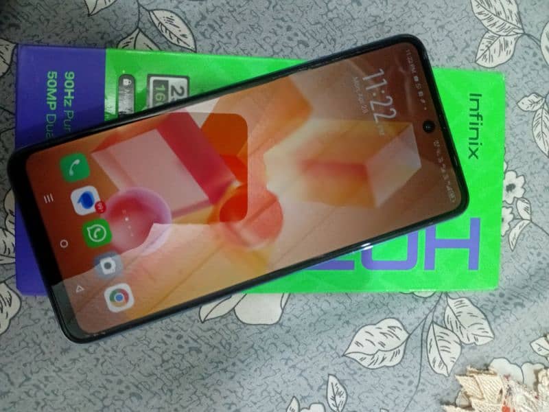 infinix hot 40i.   8/256 2