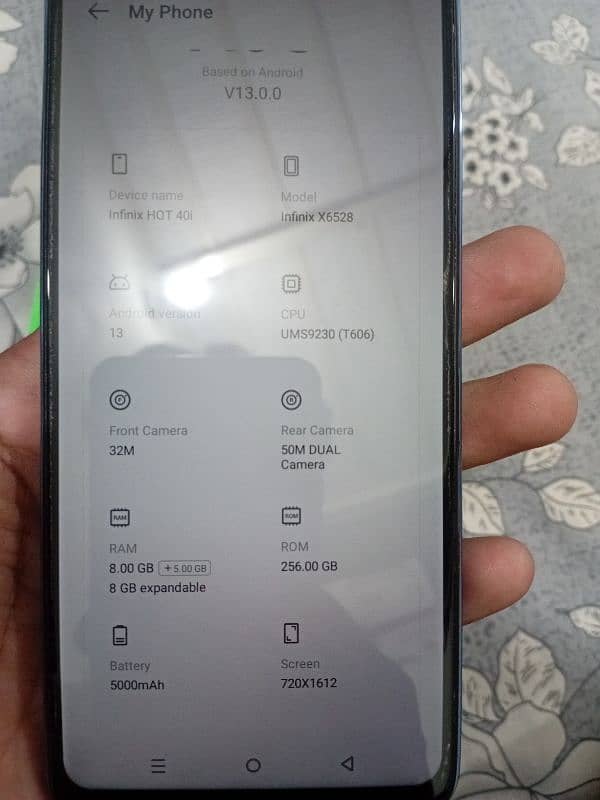 infinix hot 40i.   8/256 6