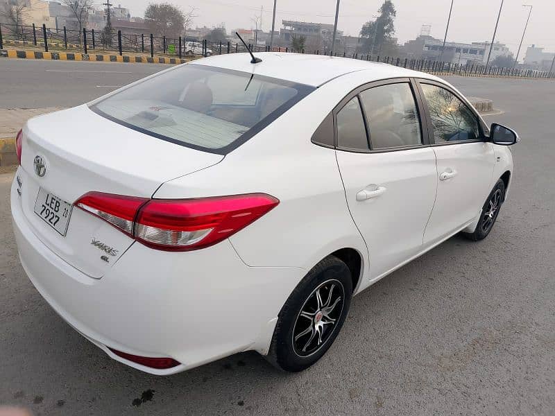 Toyota Yaris  gli Corolla 2020 3