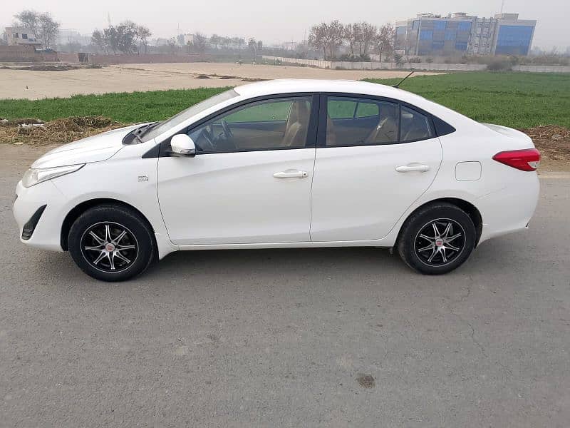 Toyota Yaris  gli Corolla 2020 5