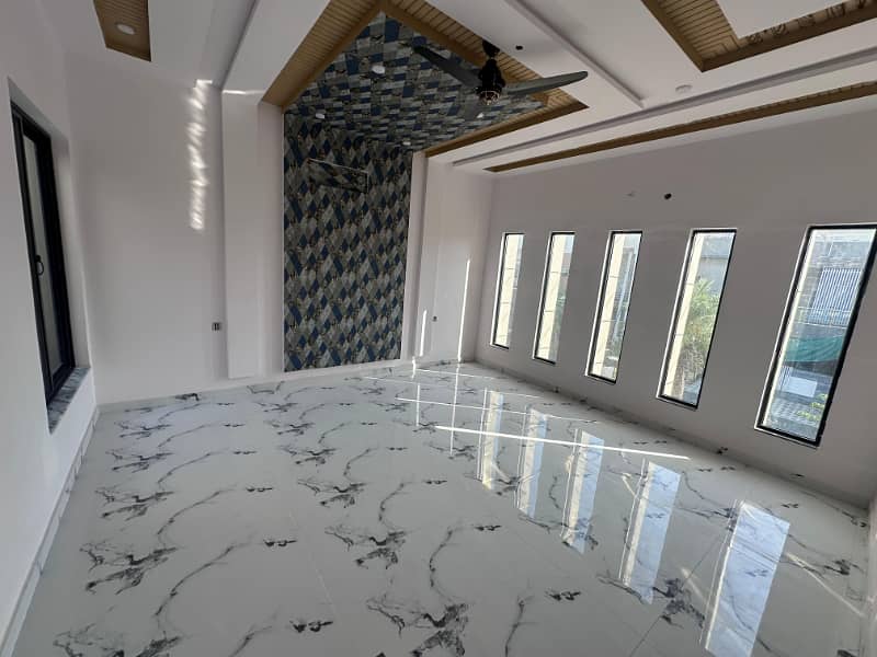 7.25 Marla beautiful house for sale 1