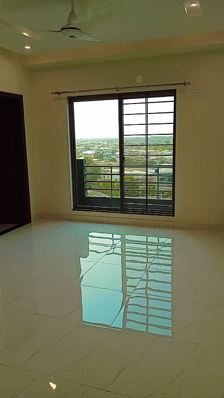 Spacious 12 Marla 4-Bedroom Apartment For Sale In Askari 10 Sector S, Lahore. 10