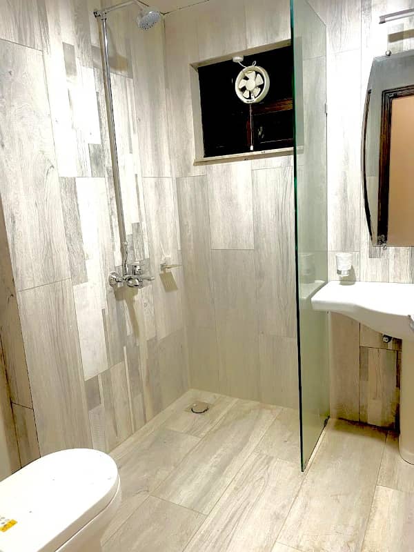 Spacious 12 Marla 4-Bedroom Apartment For Sale In Askari 10 Sector S, Lahore. 18