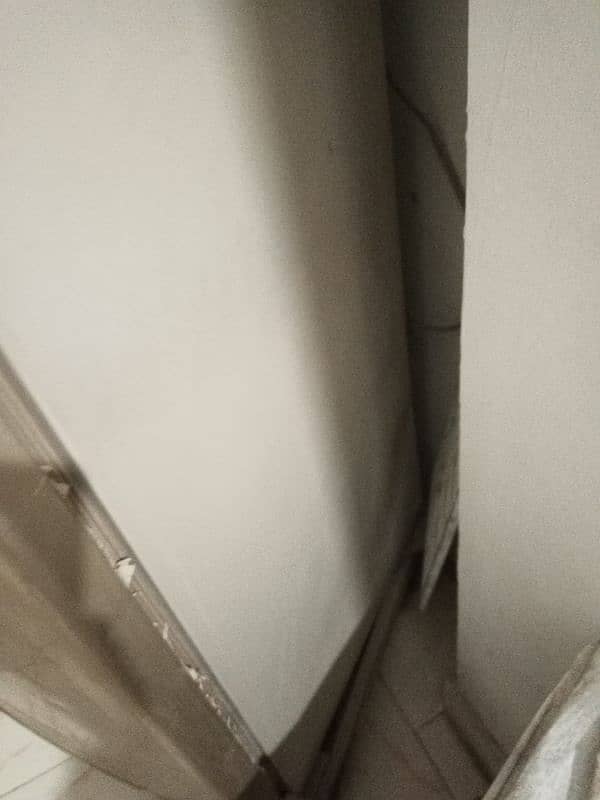 peel fridge 1