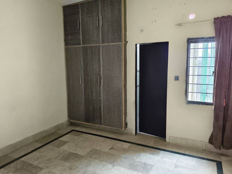 2 bed with attach washrooms second floor portion for rent 2