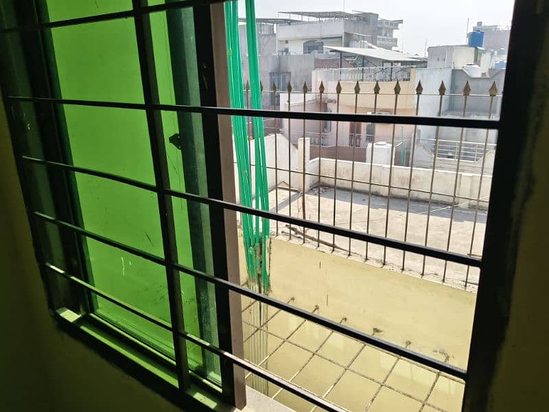 2 bed with attach washrooms second floor portion for rent 3