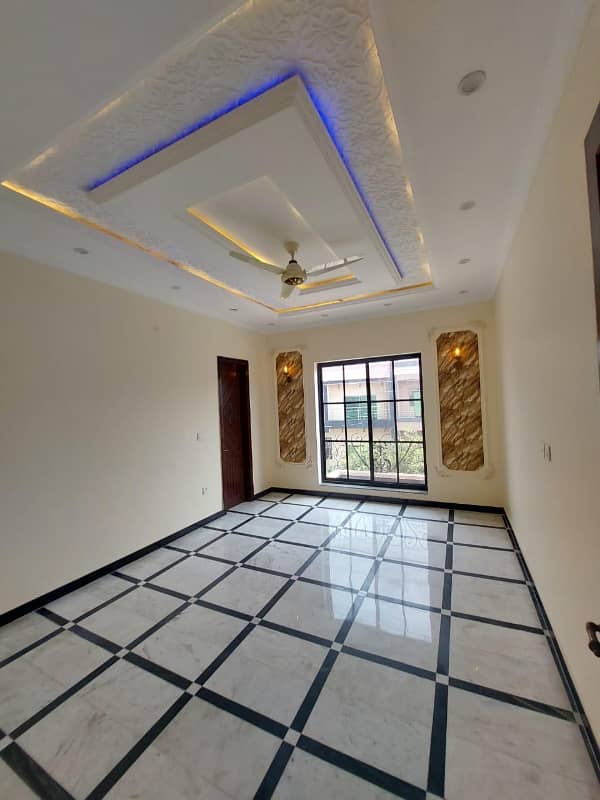 11.55 Marla Spanish House Is Available For Sale In Bismillah Housing Scheme Abu Bakar Block Lahore 11