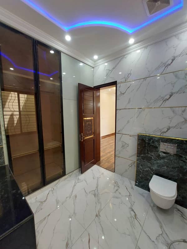 11.55 Marla Spanish House Is Available For Sale In Bismillah Housing Scheme Abu Bakar Block Lahore 12