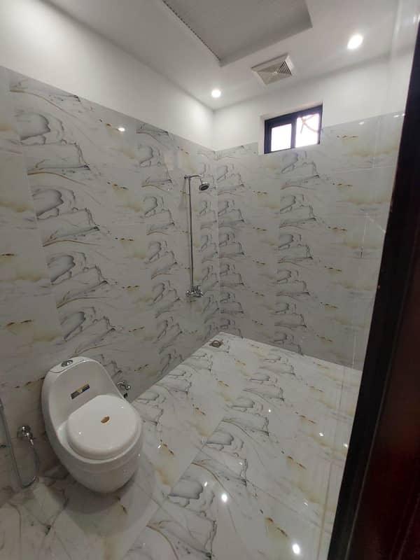 11.55 Marla Spanish House Is Available For Sale In Bismillah Housing Scheme Abu Bakar Block Lahore 18
