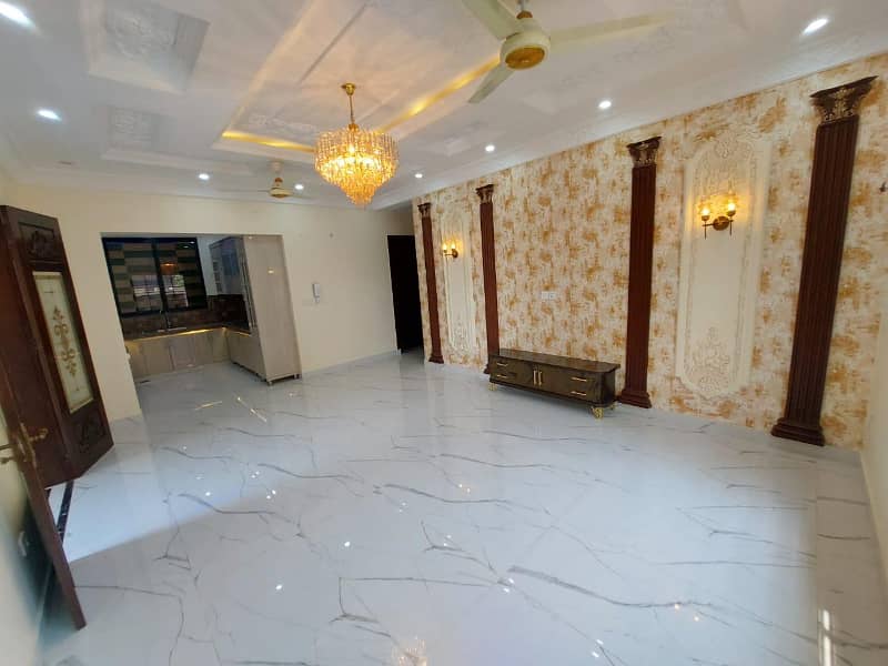 11.55 Marla Spanish House Is Available For Sale In Bismillah Housing Scheme Abu Bakar Block Lahore 23