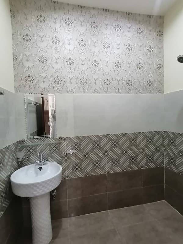 5 Marla House Is Available For Sale In Bismillah Housing Scheme Phase 1 Lahore 11