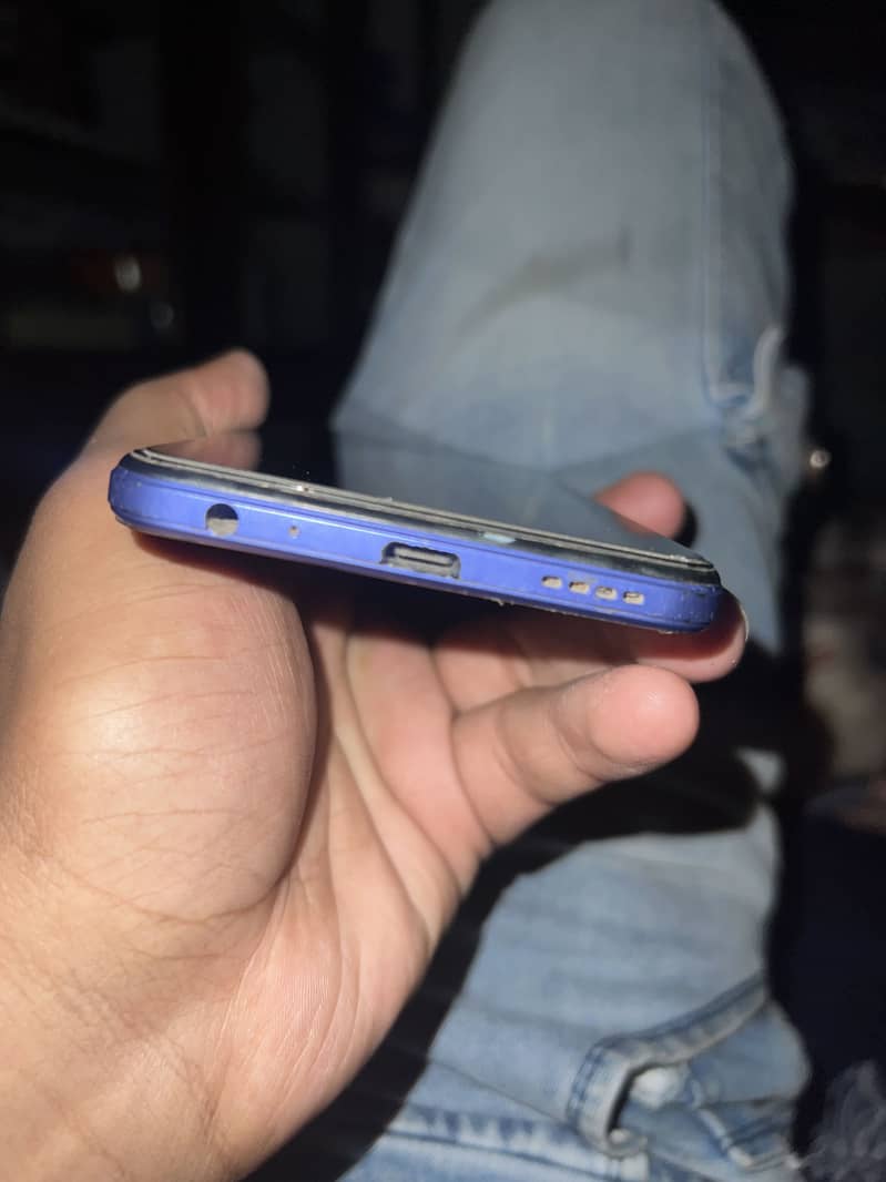 Vivo y21 4+1ram 64gb rom all ok phone 4