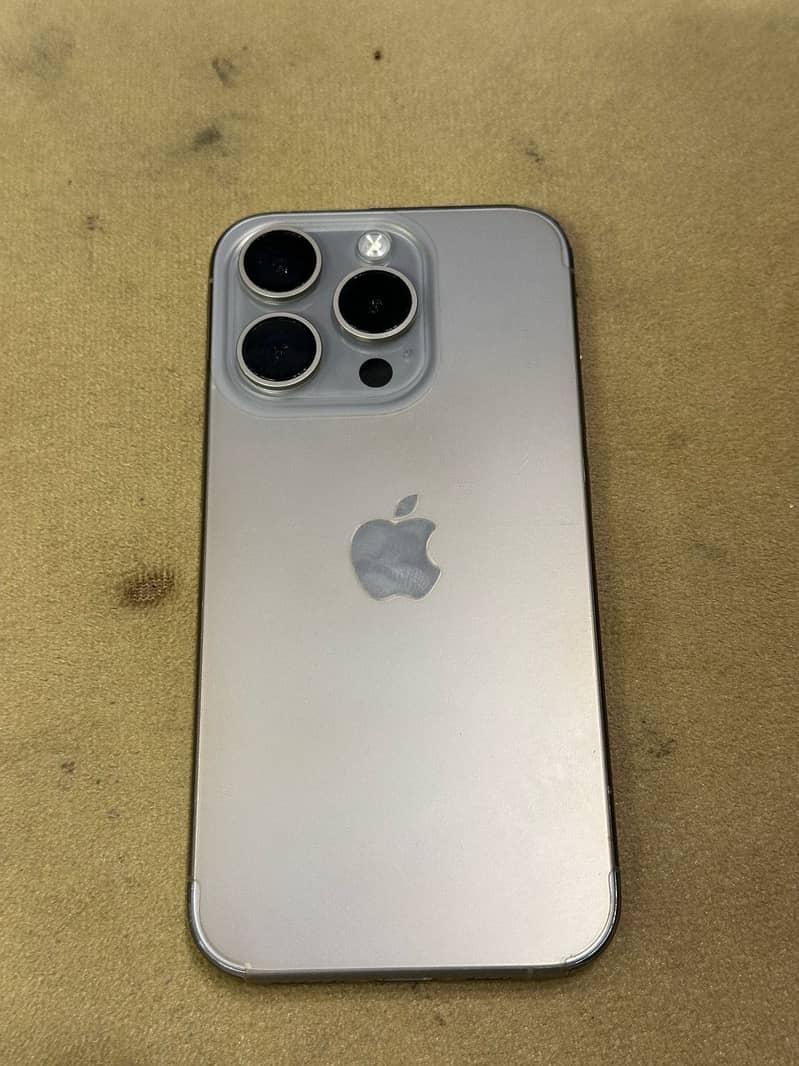 iphone 15pro 10/9 128 jv screen dot 91b health 328 cycle count 3