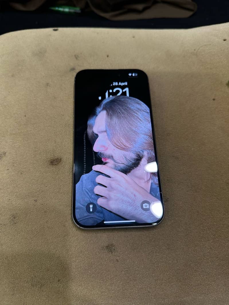 iphone 15pro 10/9 128 jv screen dot 91b health 328 cycle count 6