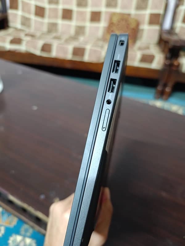 Dell latitude 7410 Core i5 10thgen 16GB ram 256SSD. 2