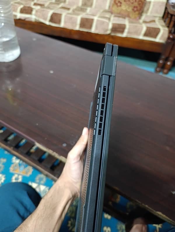 Dell latitude 7410 Core i5 10thgen 16GB ram 256SSD. 5