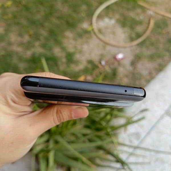 Google Pixel 6 pro. . . Dual sim approved. . . Fresh piece water pack device 4
