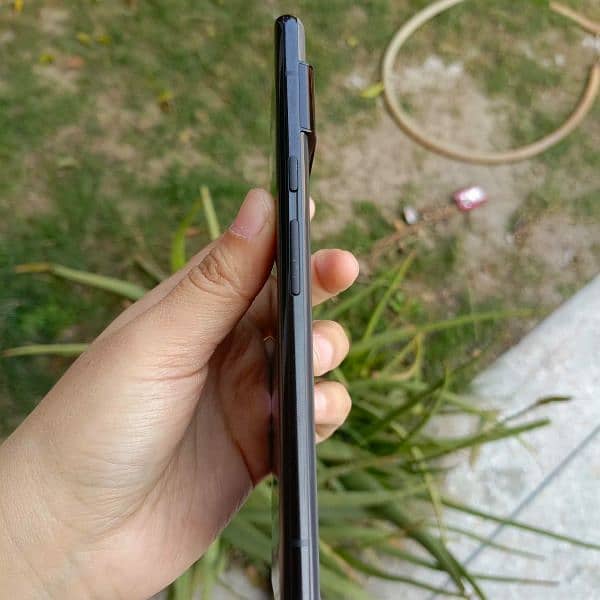 Google Pixel 6 pro. . . Dual sim approved. . . Fresh piece water pack device 5