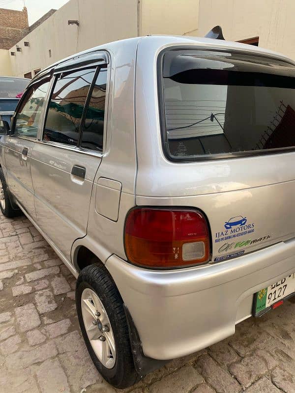 Daihatsu Cuore 2011 1