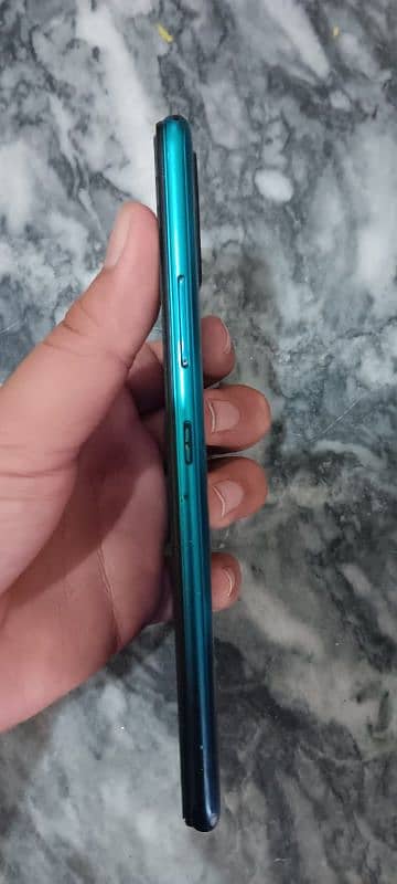 infinix Hot 10 6 128 with box + charger call 0334 8977842 1
