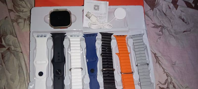 new Smart watch with 7 straps 1