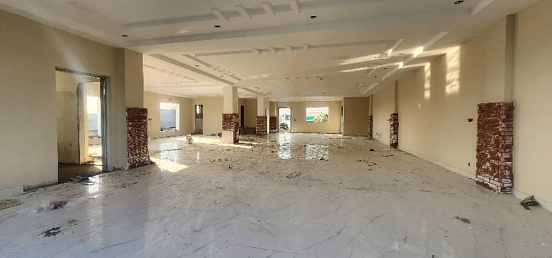 1 Kanal Beautiful Brand New Floor Available For Rent 0