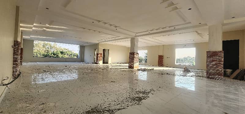 1 Kanal Beautiful Brand New Floor Available For Rent 1