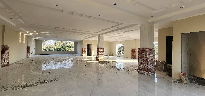 1 Kanal Beautiful Brand New Floor Available For Rent 6