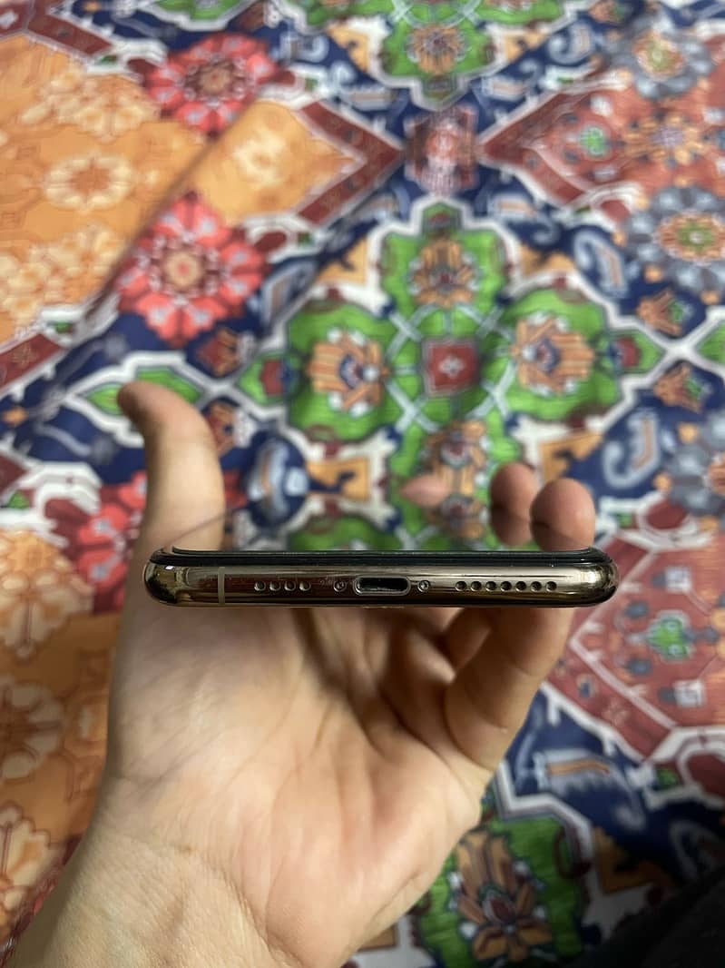 IPhone XS MAX 256GB OFFICIALLY PTA APPROVED 3