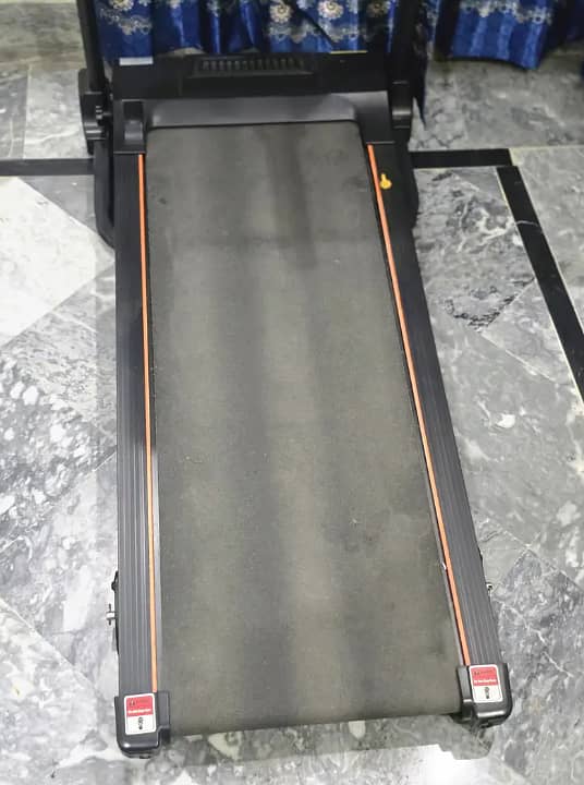Treadmill - JC BUCKMAN V-Jog Treadmill 2