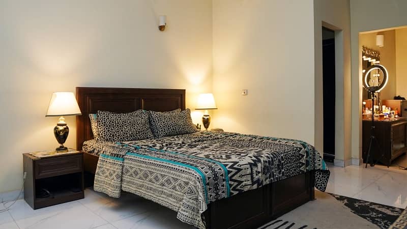 Block H-4,10 Marla House 13=4 Bed Tile Floor Single Kitchen 60 Ft Road 14
