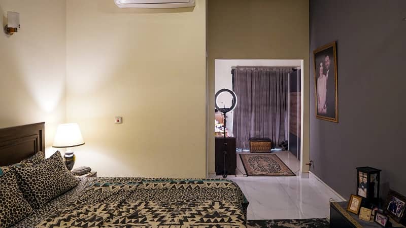 Block H-4,10 Marla House 13=4 Bed Tile Floor Single Kitchen 60 Ft Road 19