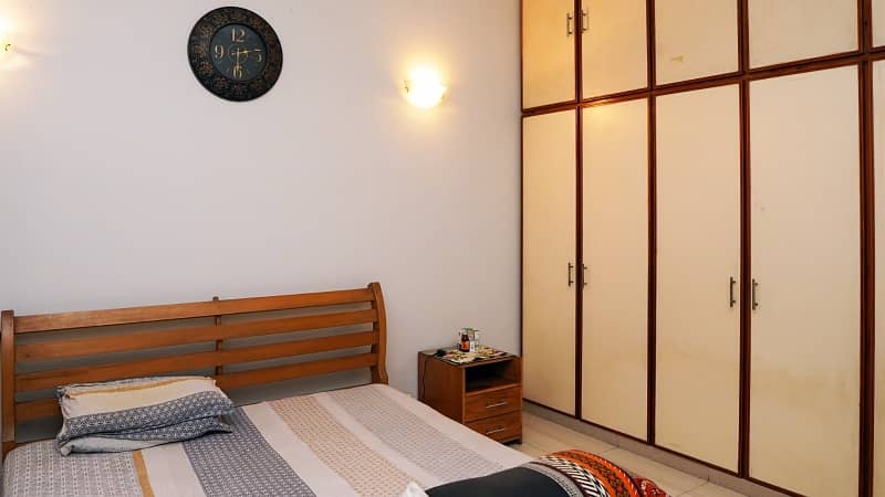 Block H-4,10 Marla House 13=4 Bed Tile Floor Single Kitchen 60 Ft Road 26