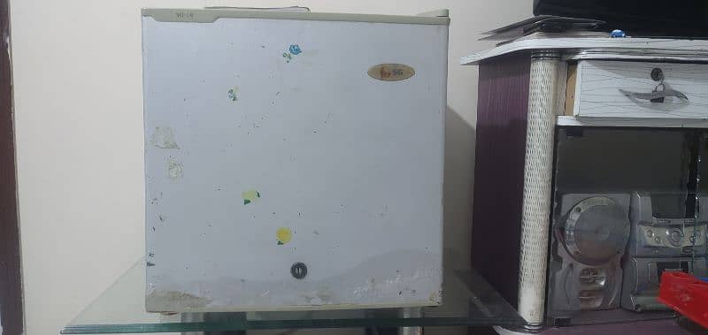 Super General Bedroom fridge 03152338967 5