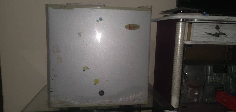 Super General Bedroom fridge 03152338967 4