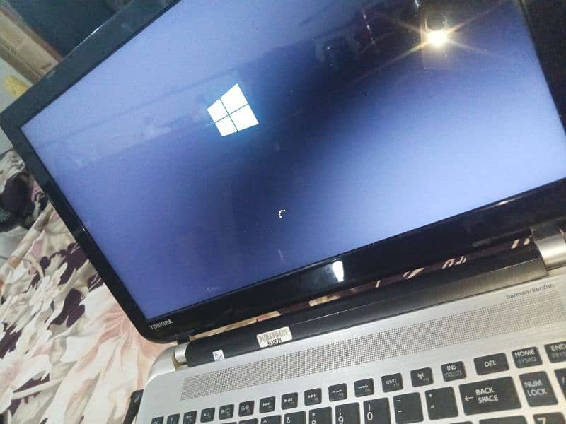 Laptop With 1GB AMD integrated graphics 0