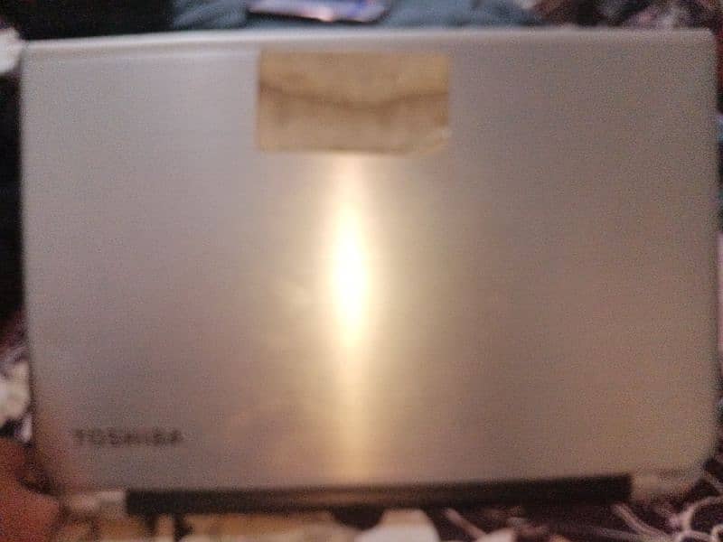 Laptop With 1GB AMD integrated graphics 6