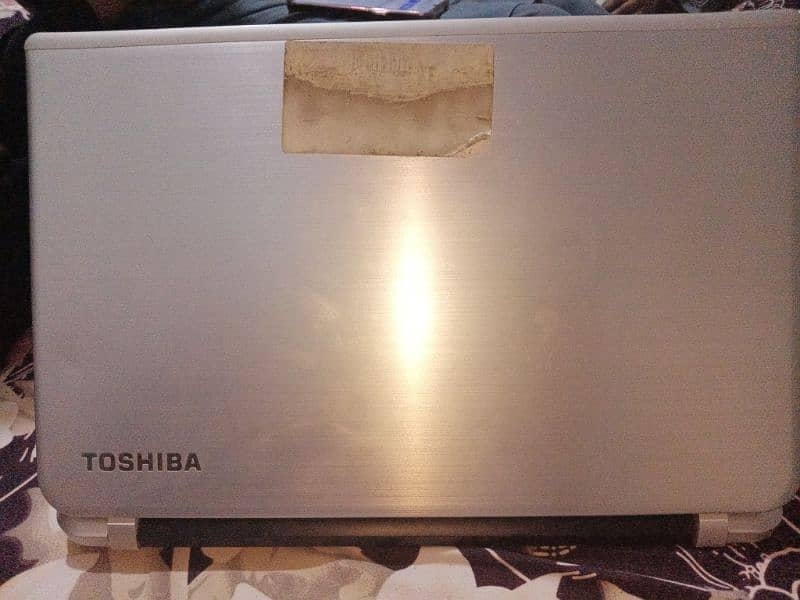 Laptop With 1GB AMD integrated graphics 7