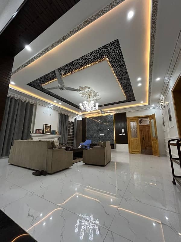 Stunning 4500 Square Feet House In LDA Avenue Available 14