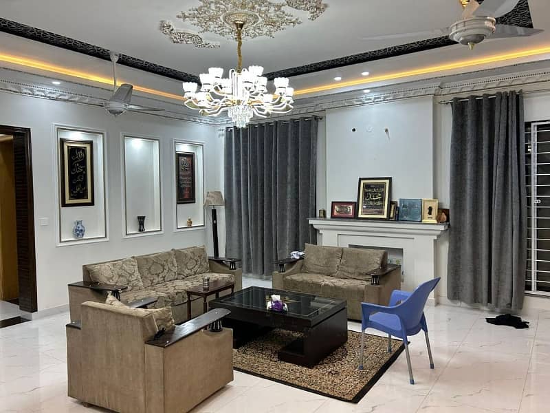 Stunning 4500 Square Feet House In LDA Avenue Available 17