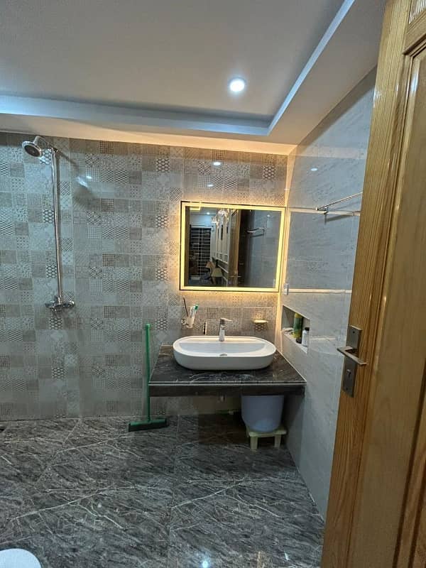 Stunning 4500 Square Feet House In LDA Avenue Available 22