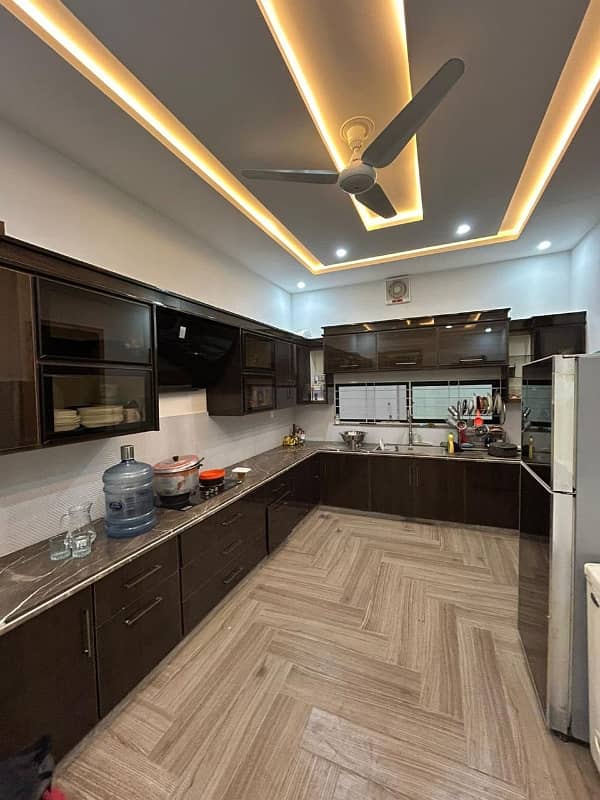 Stunning 4500 Square Feet House In LDA Avenue Available 32