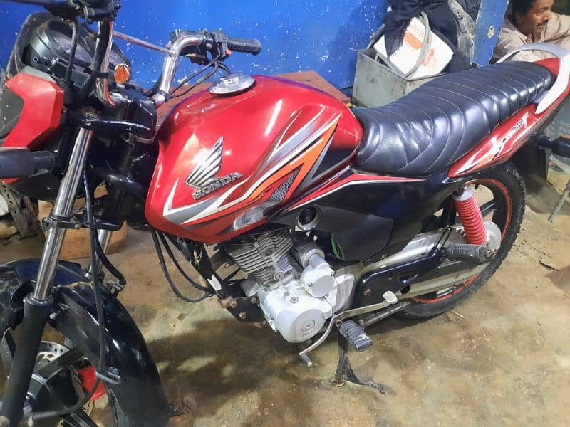 Alhumdullilah  All ok hai bike engine seald nut tu nut 0