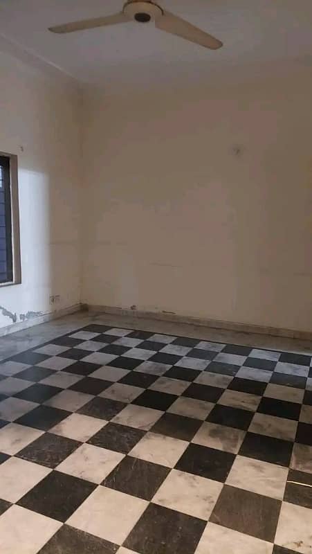 Ready To Buy A House 4500 Square Feet In Lahore 18