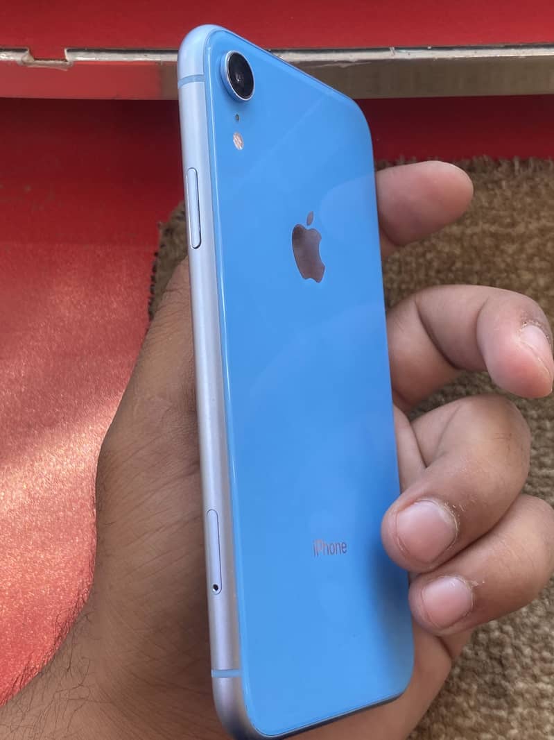 IPHONE XR 0
