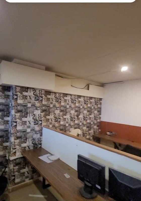 Sami furnished office for rent 700sqft in shahar e Faisal. 4