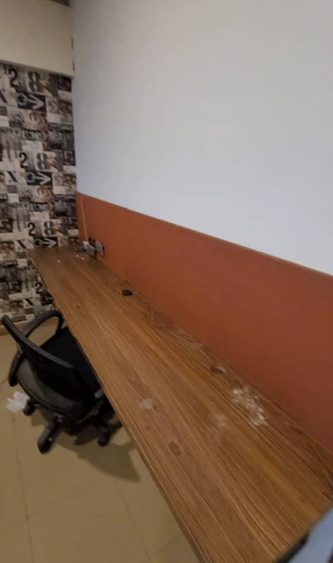 Sami furnished office for rent 700sqft in shahar e Faisal. 7